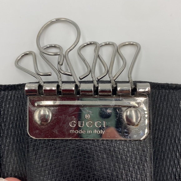 💯 AUTH. Gucci black leather 6 ring key holder - Picture 6 of 6